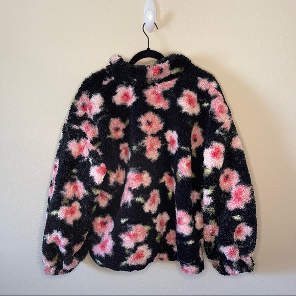 Sandy Liang designer x Target floral fleece pullover - Picture 6 of 6